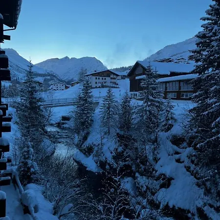 Gloria Chalet * Lech